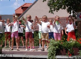 Die kleinen Gäste unterhalten die Großen