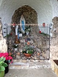 Lourdesgrotte